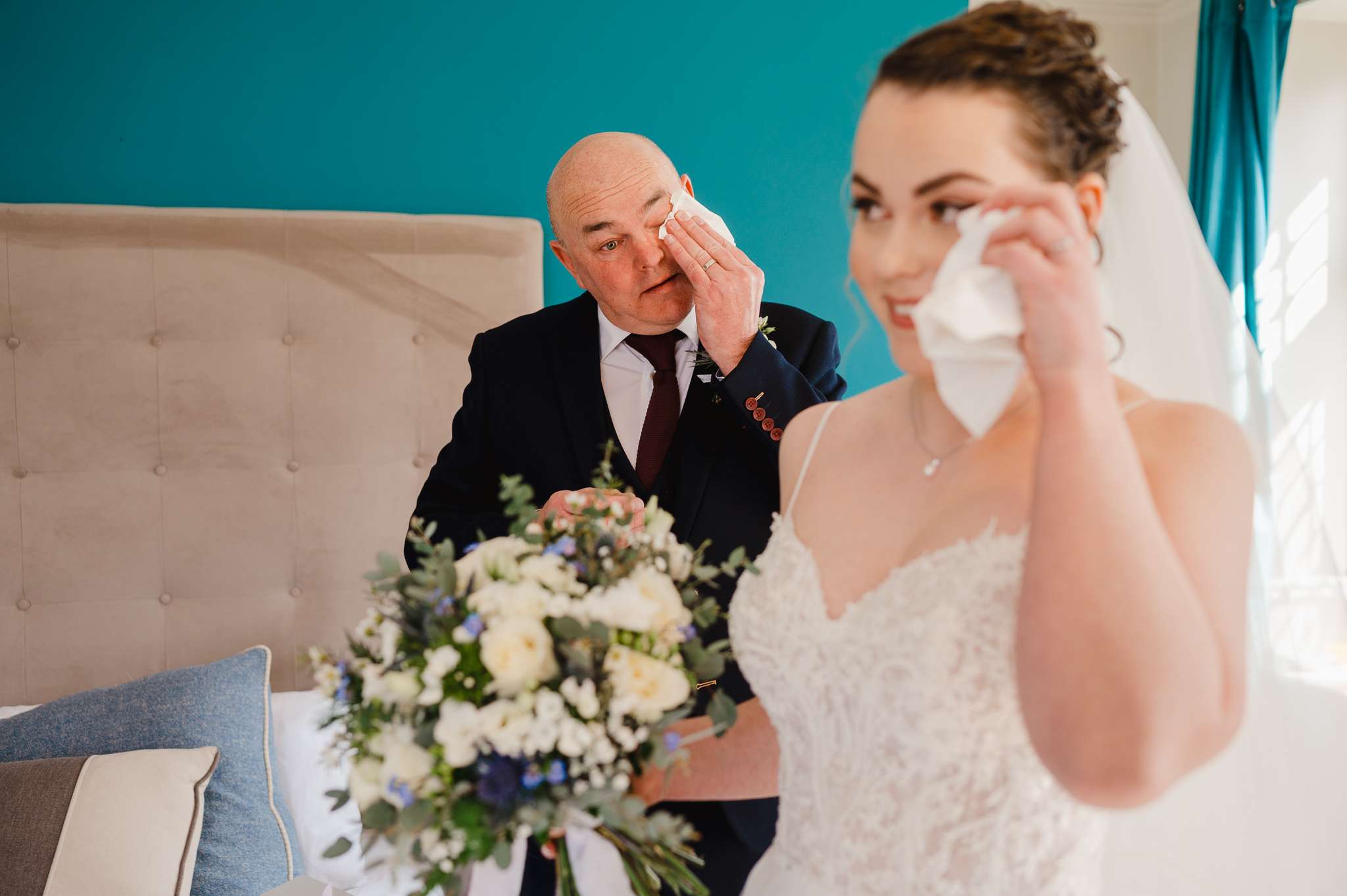 My Guide to Wedding Planning | Cornwall Wedding Photographer | Getting ready at The Alverton