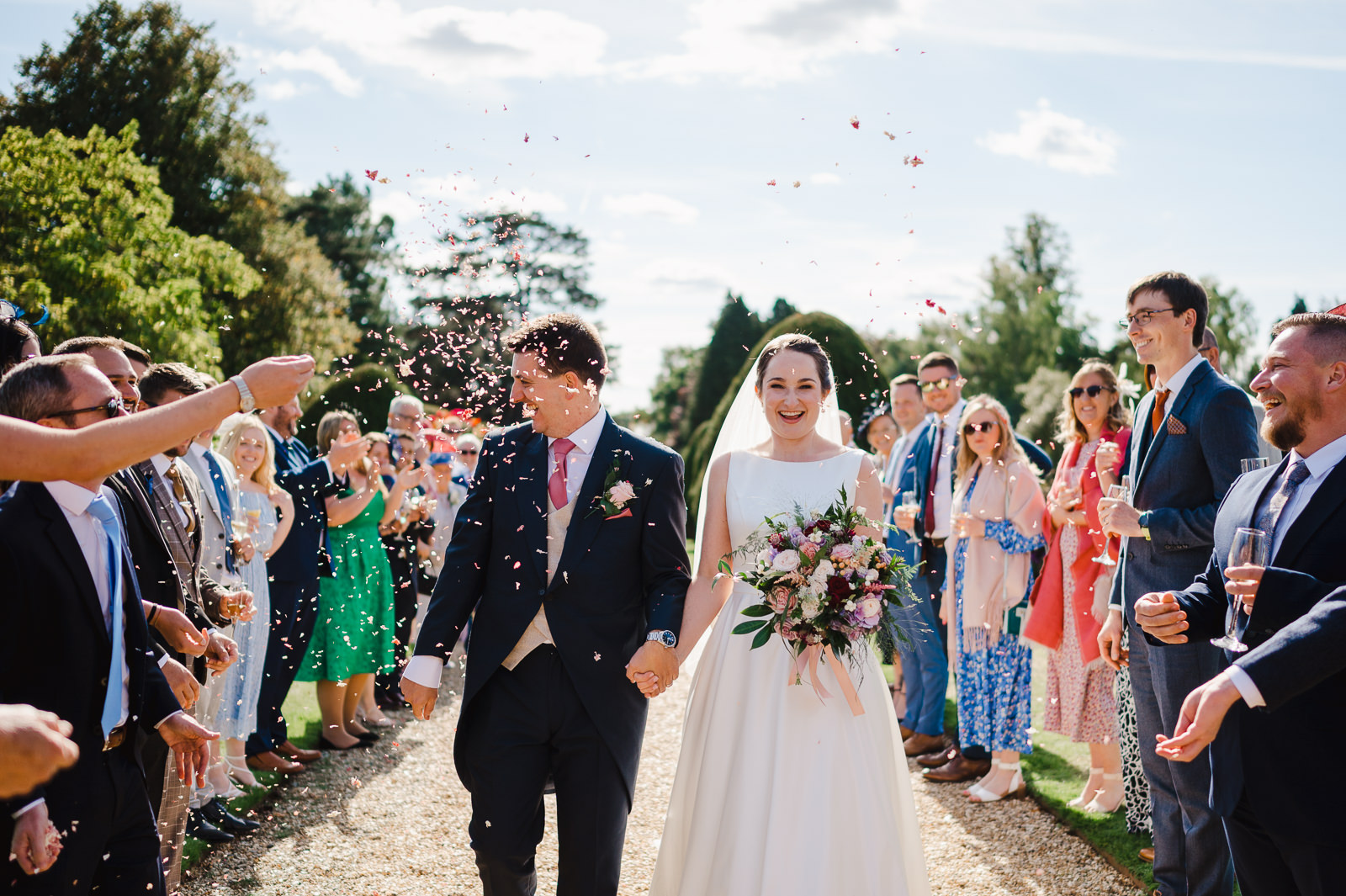 How Do You Create The Perfect Confetti Photo? - Blog Post